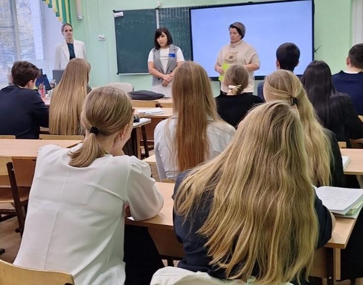 Школьникам рассказали о профессиях врача и медсестры